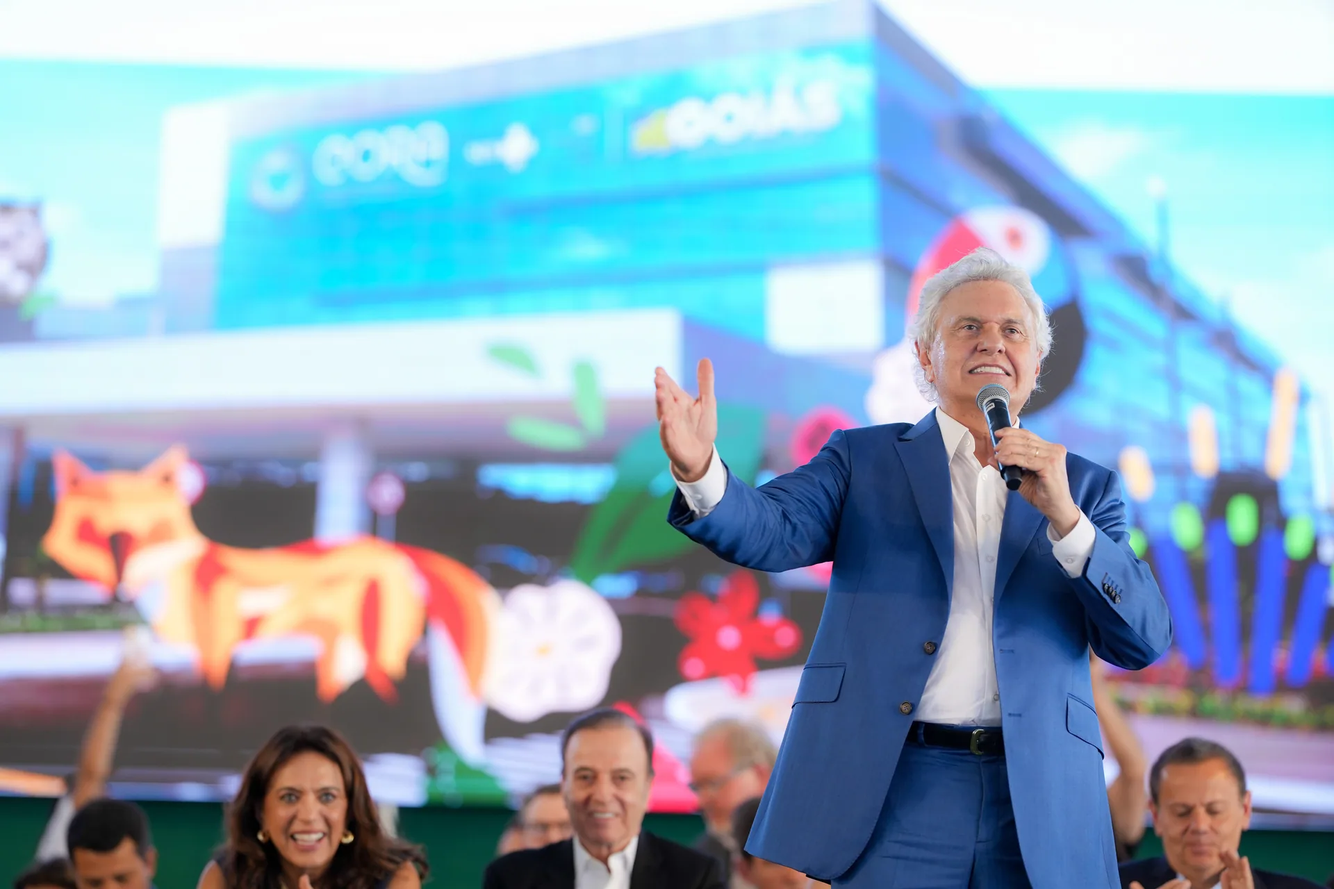 Caiado critica alíquota de 28% do IVA e Imposto Seletivo em sabatina eleitoral